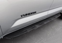 2024 Toyota Tundra 4x4 SR5 - Image 25