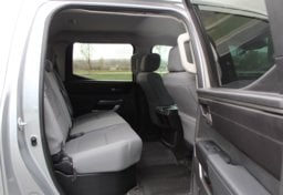 2024 Toyota Tundra 4x4 SR5 - Image 40