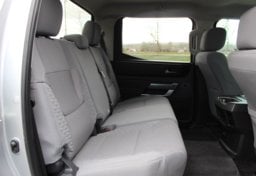 2024 Toyota Tundra 4x4 SR5 - Image 36