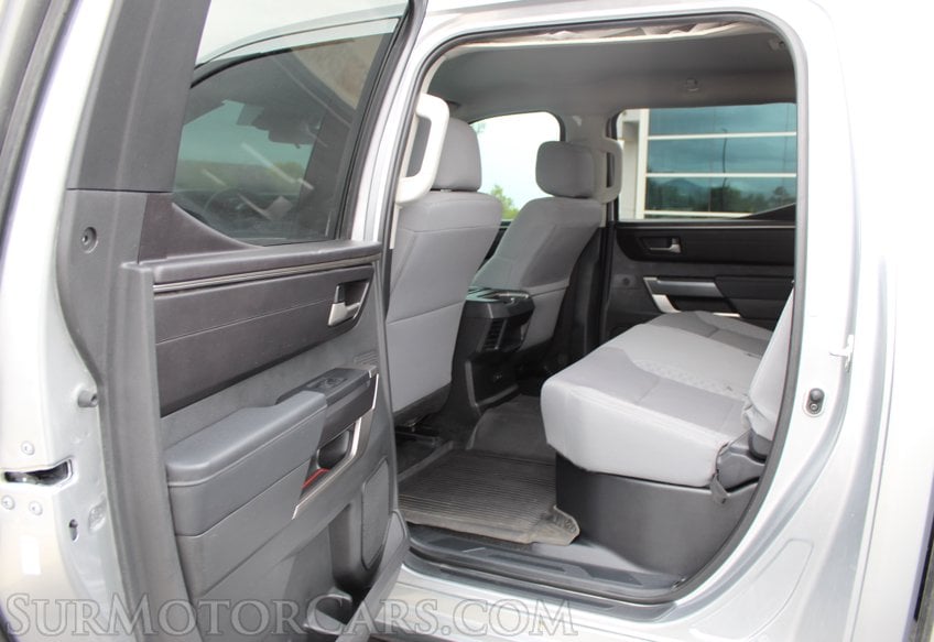 2024 Toyota Tundra 4x4 SR5 - Image 37