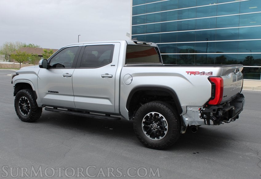 2024 Toyota Tundra 4x4 SR5 - Image 9