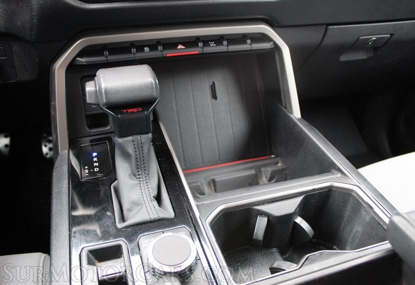 2024 Toyota Tundra 4x4 SR5 - Image 57