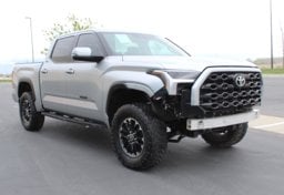2024 Toyota Tundra 4x4 SR5 - Image 6