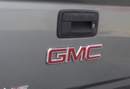 2018 GMC Canyon SLE - Image 22