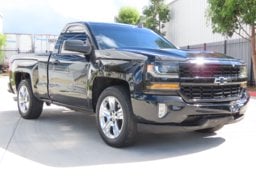 2017 Chevrolet Silverado 1500 - Image 3