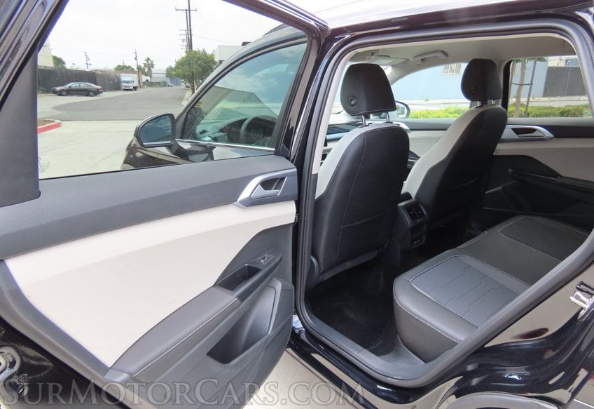 2026 Volkswagen Taos SE 4Motion - Image 28