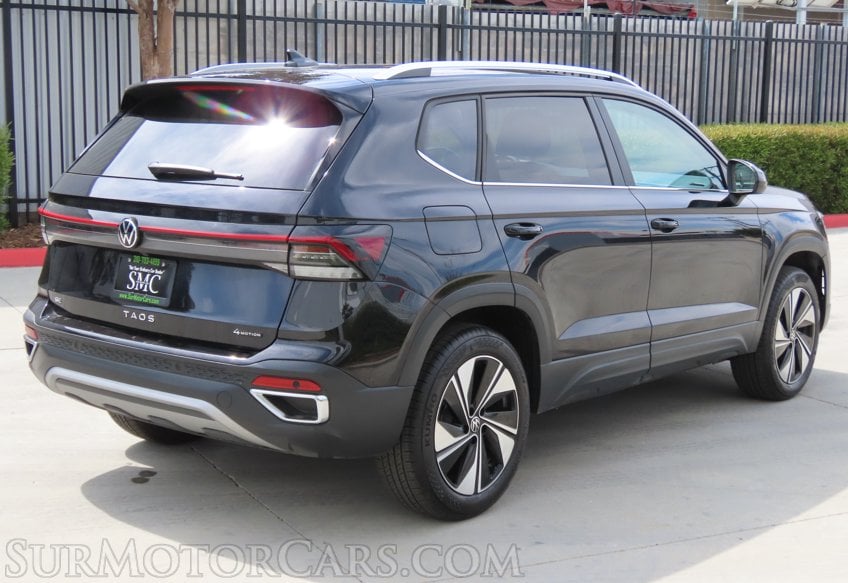 2026 Volkswagen Taos SE 4Motion - Image 5