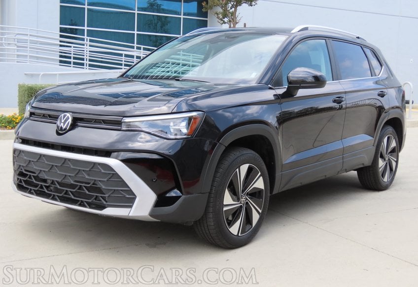 2026 Volkswagen Taos SE 4Motion - Image 3