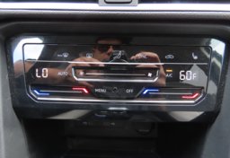 2026 Volkswagen Taos SE 4Motion - Image 39