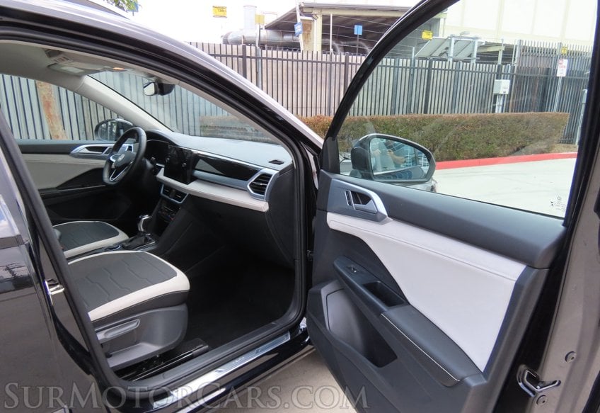 2026 Volkswagen Taos SE 4Motion - Image 24