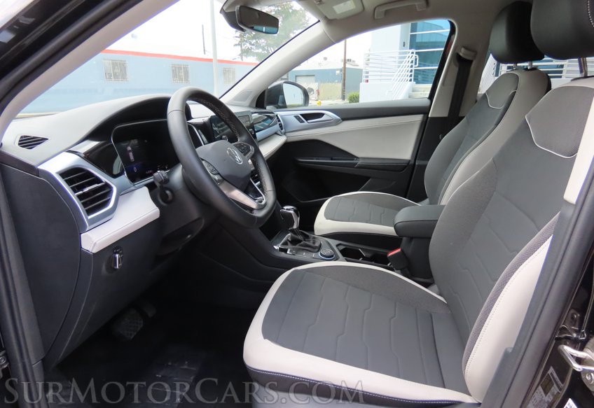 2026 Volkswagen Taos SE 4Motion - Image 20