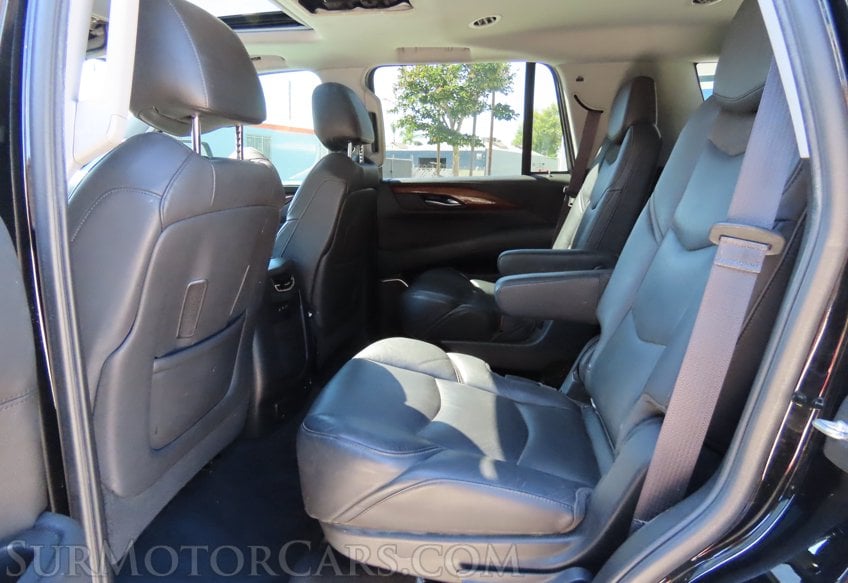 2017 Cadillac Escalade Luxury - Image 24