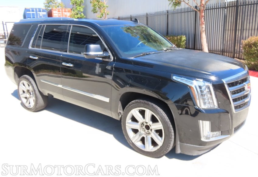 2017 Cadillac Escalade Luxury - Image 2
