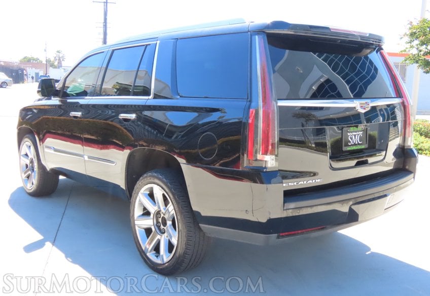 2017 Cadillac Escalade Luxury - Image 5