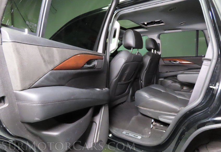 2017 Cadillac Escalade Luxury - Image 24