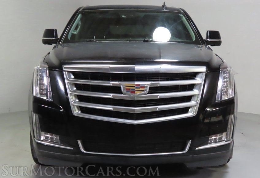 2017 Cadillac Escalade Luxury - Image 11