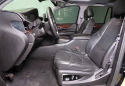 2017 Cadillac Escalade Luxury - Image 27