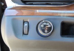 2017 Cadillac Escalade Luxury - Image 44
