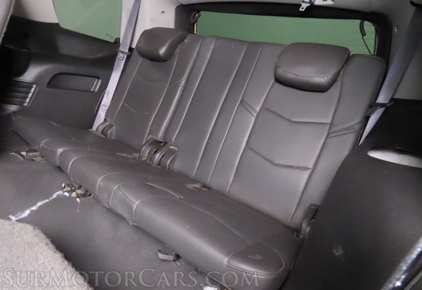 2017 Cadillac Escalade Luxury - Image 31