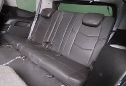 2017 Cadillac Escalade Luxury - Image 31