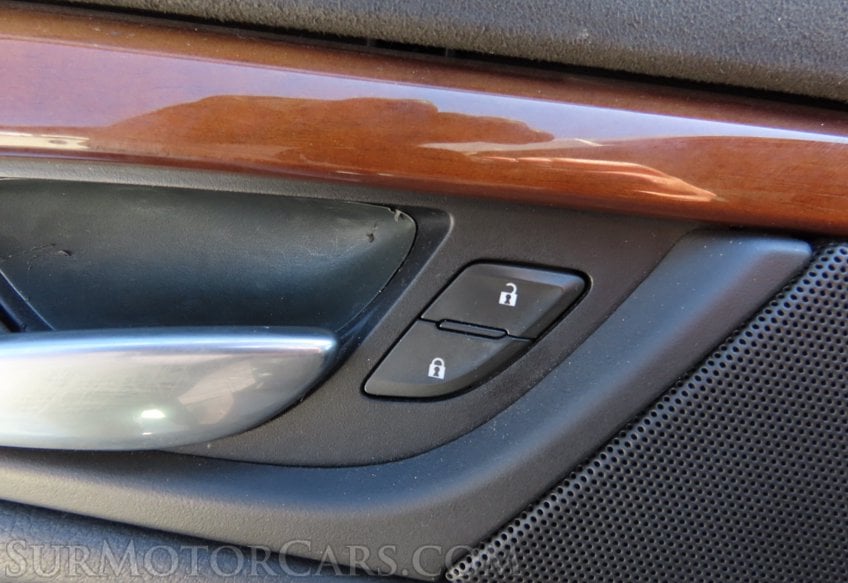 2017 Cadillac Escalade Luxury - Image 47