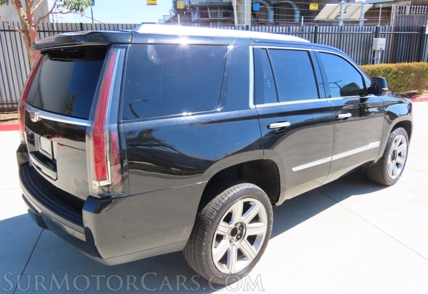 2017 Cadillac Escalade Luxury - Image 6