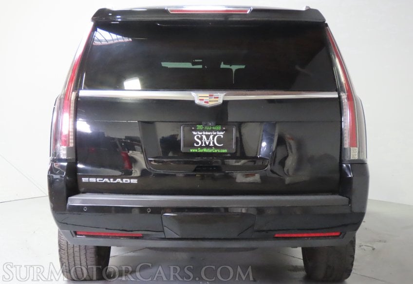2017 Cadillac Escalade Luxury - Image 12