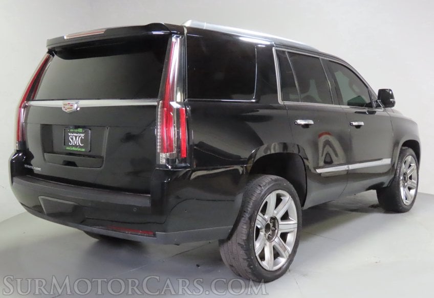 2017 Cadillac Escalade Luxury - Image 5
