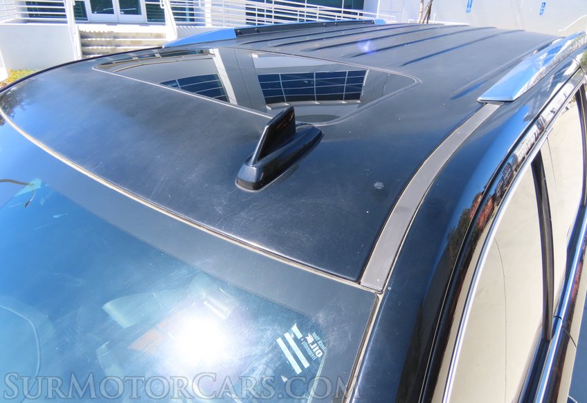 2017 Cadillac Escalade Luxury - Image 13
