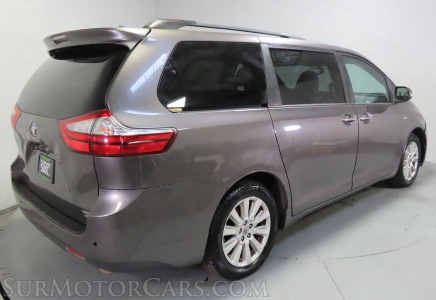 2016 Toyota Sienna AWD Limited - Image 6