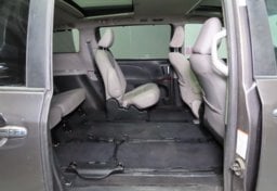 2016 Toyota Sienna AWD Limited - Image 28