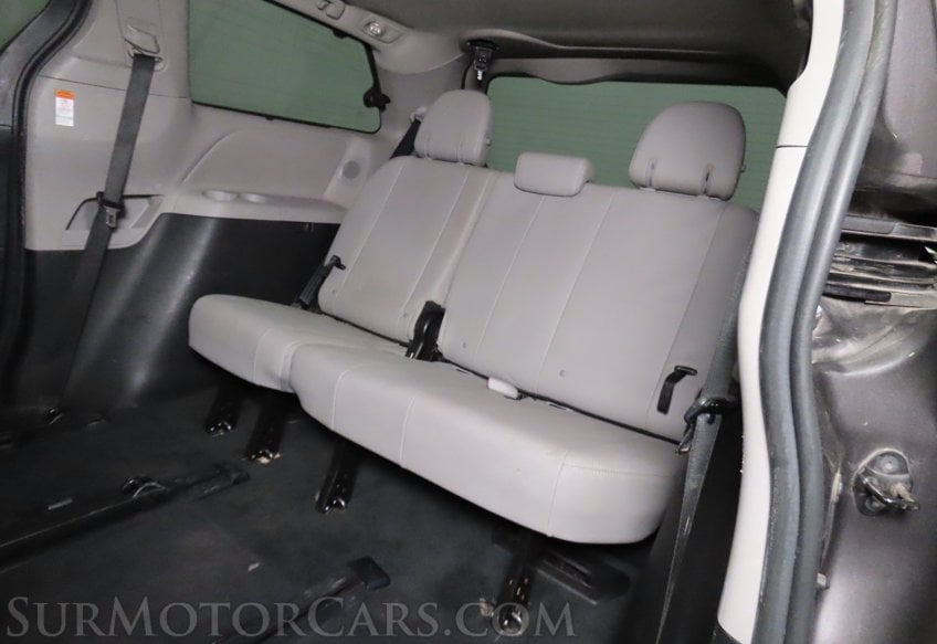2016 Toyota Sienna AWD Limited - Image 27