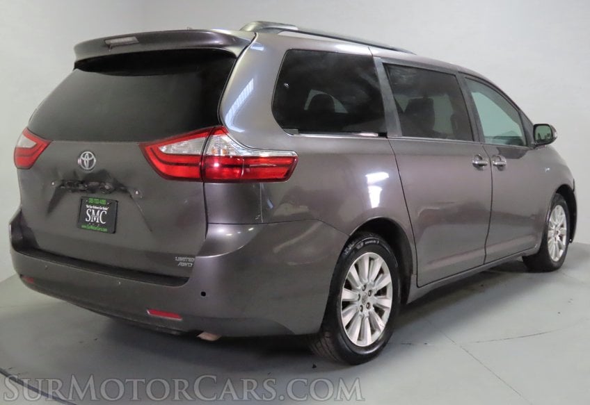 2016 Toyota Sienna AWD Limited - Image 8