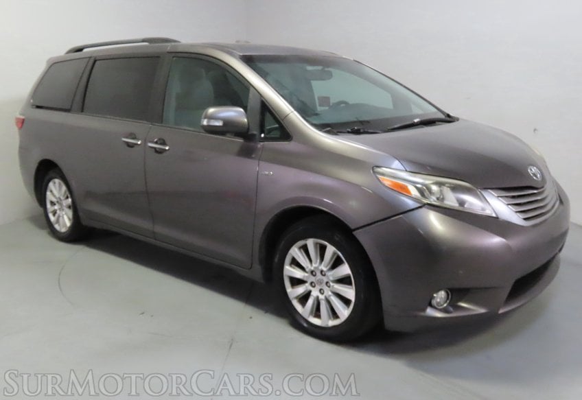 2016 Toyota Sienna AWD Limited - Image 2