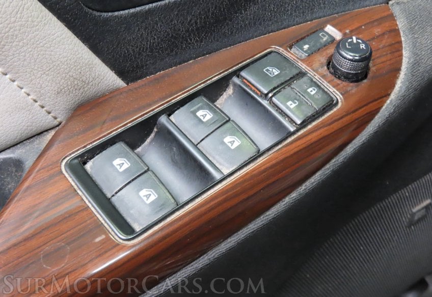 2016 Toyota Sienna AWD Limited - Image 50