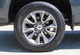 2022 Chevrolet Silverado 1500 RST - Image 13