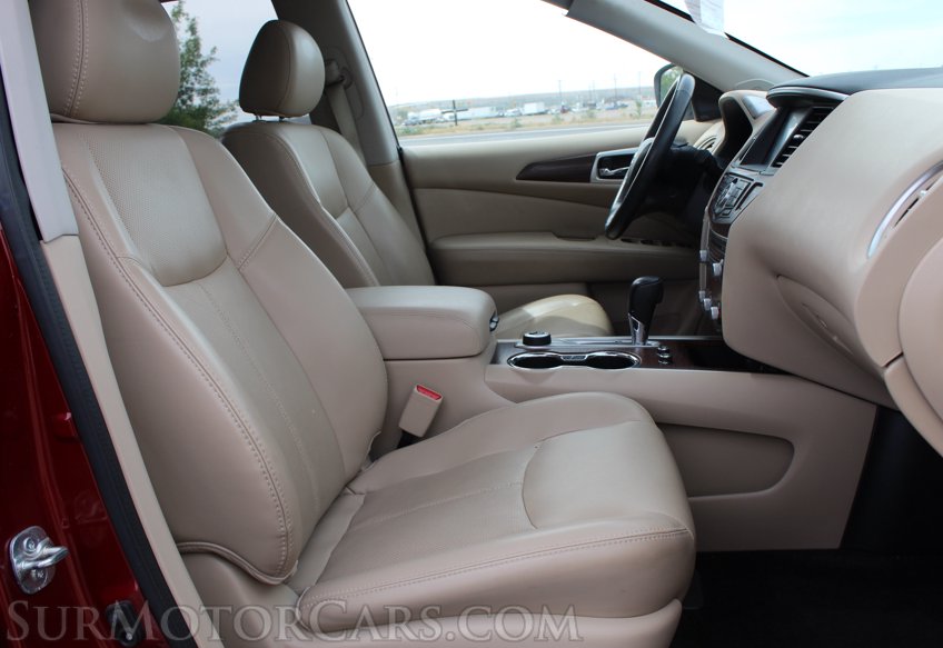2020 Nissan Pathfinder - Image 28