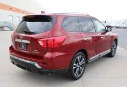 2020 Nissan Pathfinder - Image 8