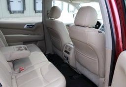 2020 Nissan Pathfinder - Image 29