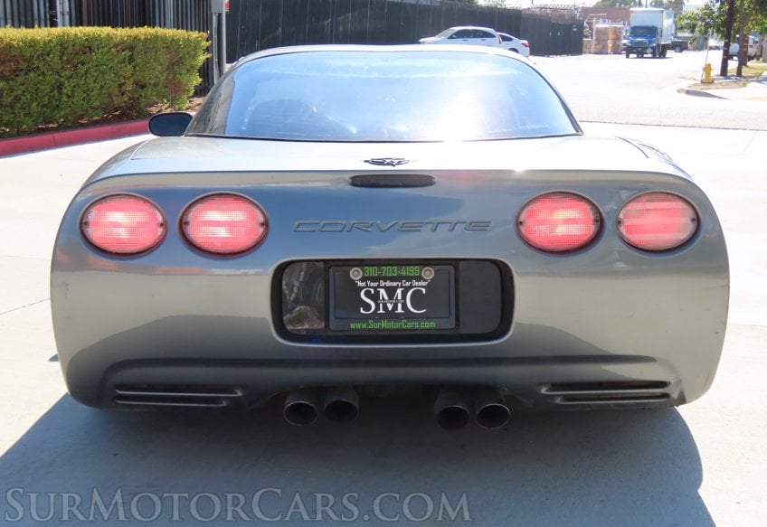 2004 Chevrolet Corvette - Image 12