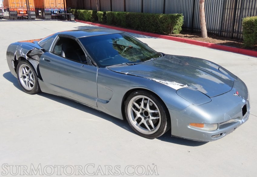 2004 Chevrolet Corvette - Image 2