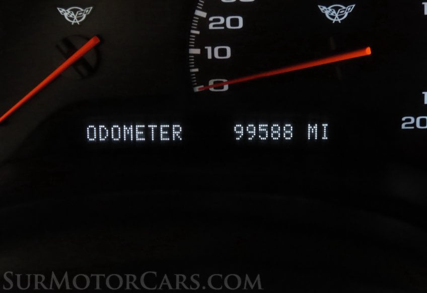 2004 Chevrolet Corvette - Image 13