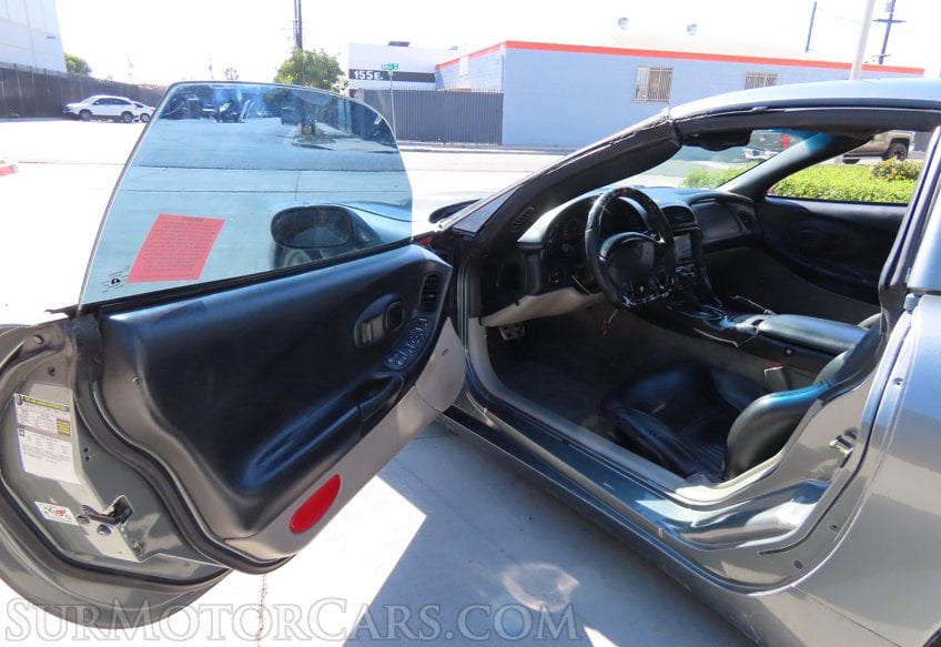 2004 Chevrolet Corvette - Image 38