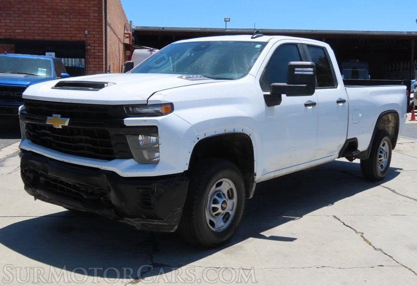 2024 Chevrolet Silverado 2500HD - Image 3