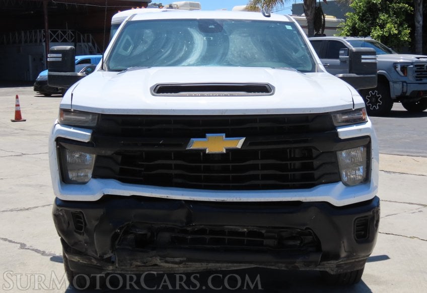 2024 Chevrolet Silverado 2500HD - Image 10