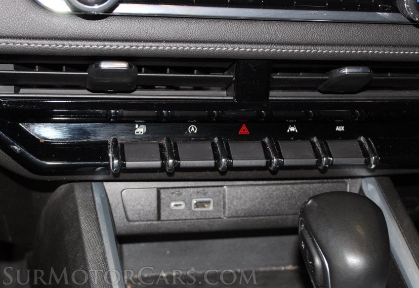 2023 Chevrolet Colorado 4x4 LT - Image 17