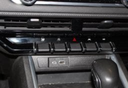 2023 Chevrolet Colorado 4x4 LT - Image 17