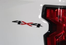 2023 Chevrolet Colorado 4x4 LT - Image 44