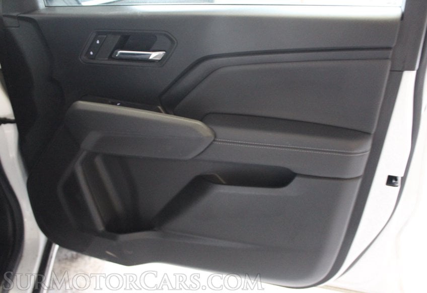 2023 Chevrolet Colorado 4x4 LT - Image 30