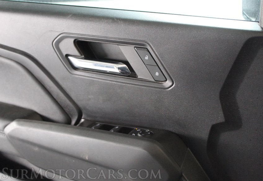 2023 Chevrolet Colorado 4x4 LT - Image 11